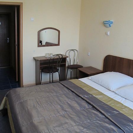 Hotel Vetraz Витебск Екстериор снимка