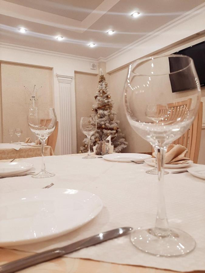 Hotel Vetraz Витебск Екстериор снимка