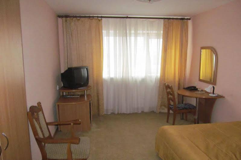 Hotel Vetraz Витебск Екстериор снимка
