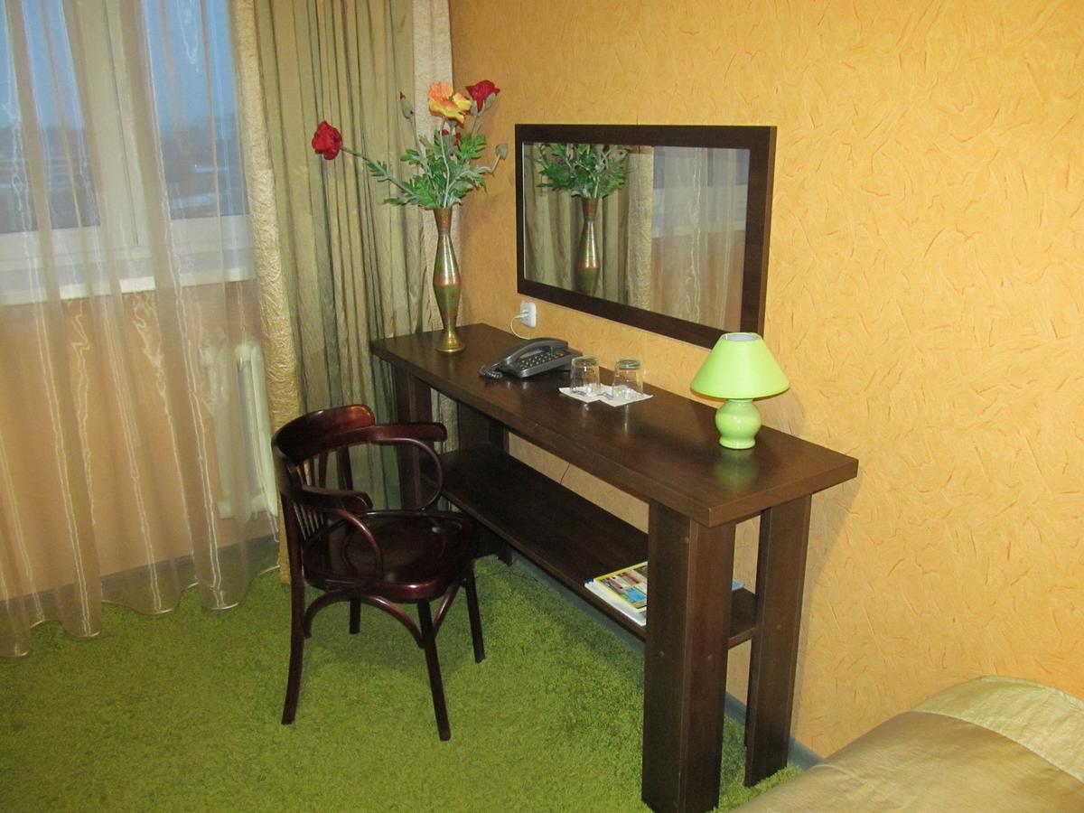Hotel Vetraz Витебск Екстериор снимка