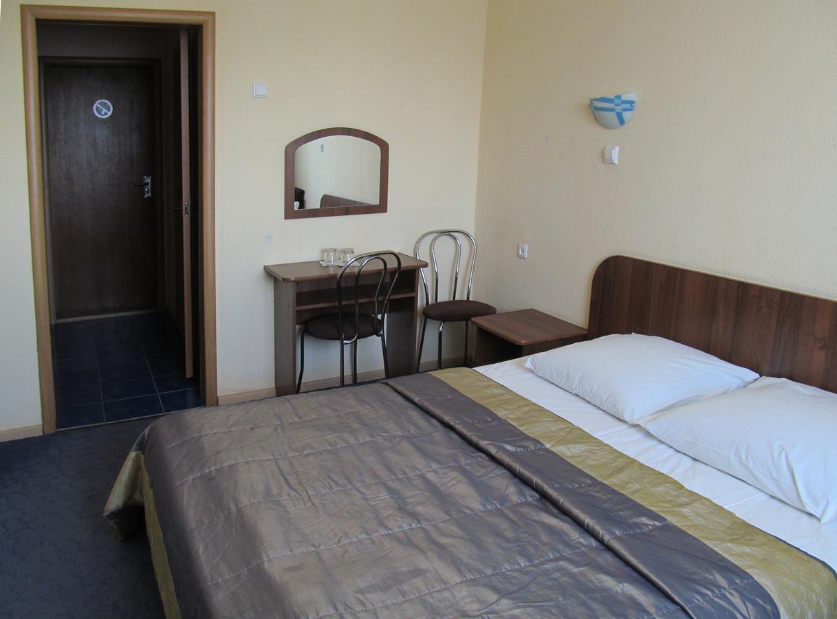 Hotel Vetraz Витебск Екстериор снимка